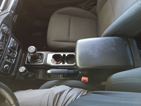 Used 2019 Jeep Wrangler Sport w/ Quick Order Package 23S AWD/4WD image 51