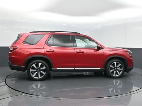 Certified 2024 Honda Pilot Elite image 5