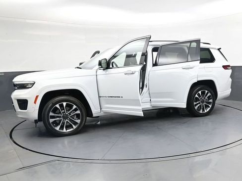 Used 2023 Jeep Grand Cherokee L Overland image 38