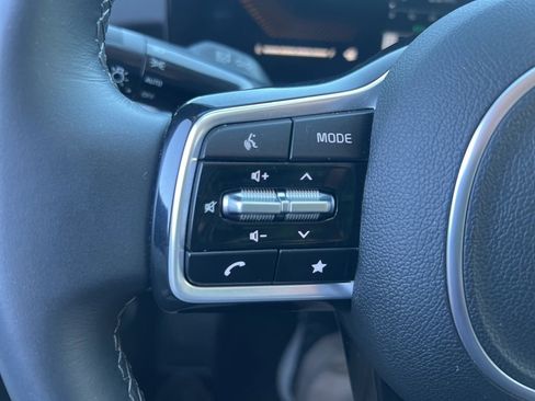 Certified 2025 Kia Sorento S w/ Panoramic Sunroof Package image 59