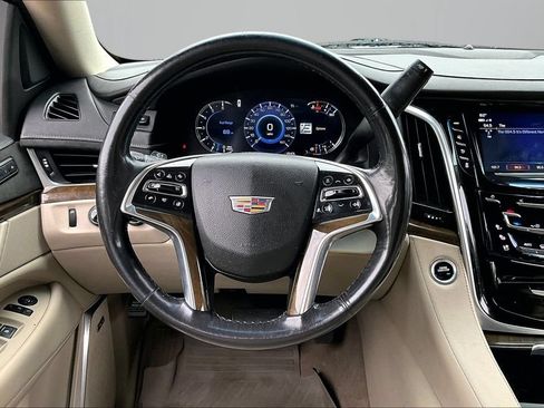 Used 2020 Cadillac Escalade Luxury AWD/4WD image 8