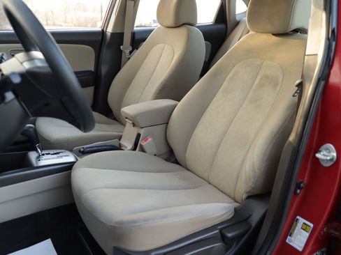 Used 2010 Hyundai Elantra GLS image 20