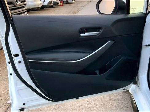 Used 2024 Toyota Corolla SE image 21