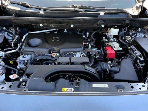Used 2019 Toyota RAV4 XLE Premium FWD image 32