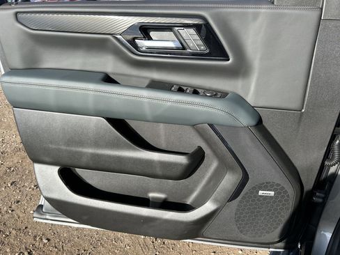 New 2026 GMC Yukon AT4 w/ AT4 Premium Plus Package image 23