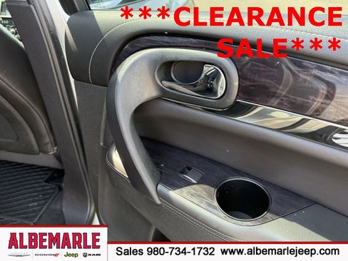 Used 2017 Buick Enclave Premium w/ Experience Buick Package image 37