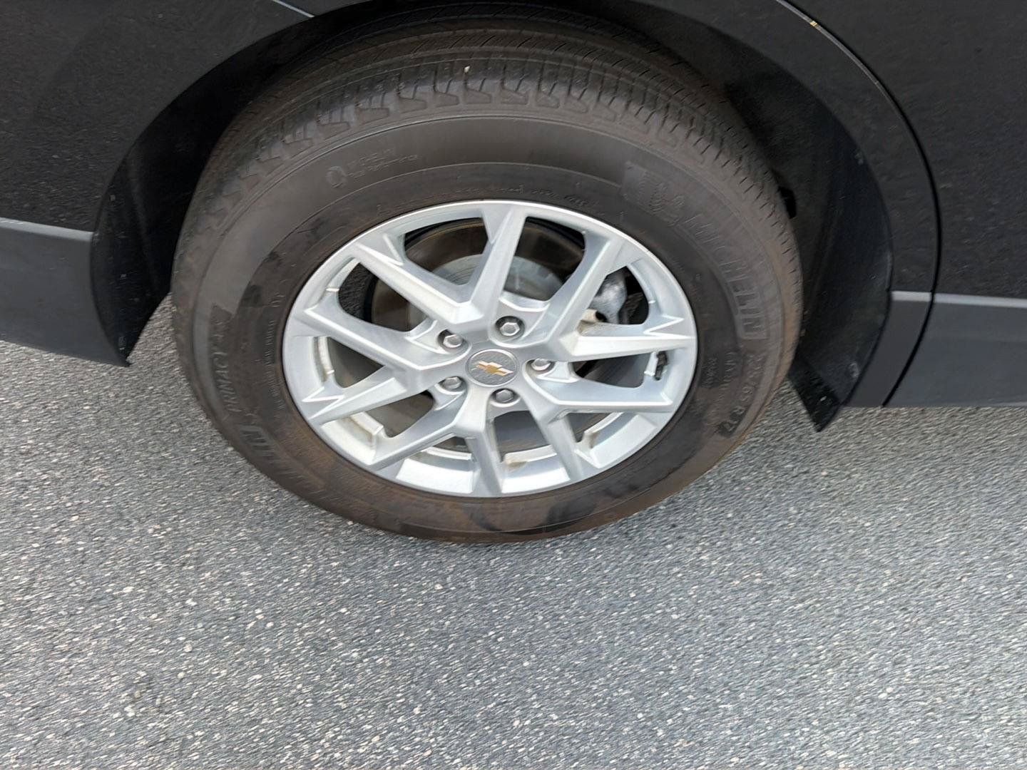 Used 2024 Chevrolet Equinox LT FWD image 37