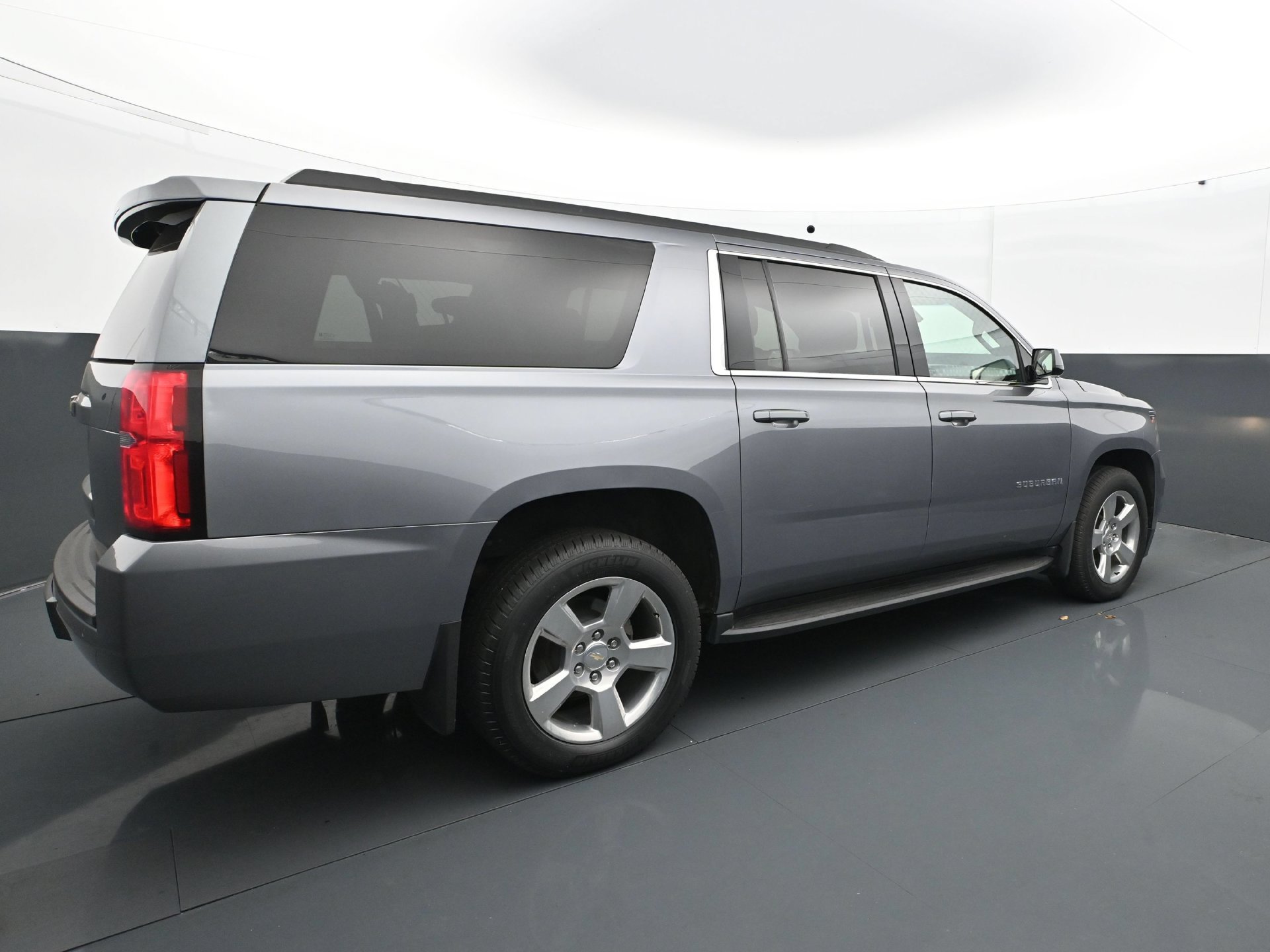 Used 2019 Chevrolet Suburban LS w/ Max Trailering Package AWD/4WD image 7