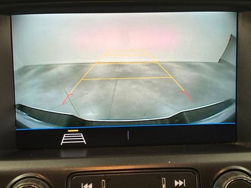 Used 2022 Chevrolet Colorado LT w/ Fleet Safety Package image 43