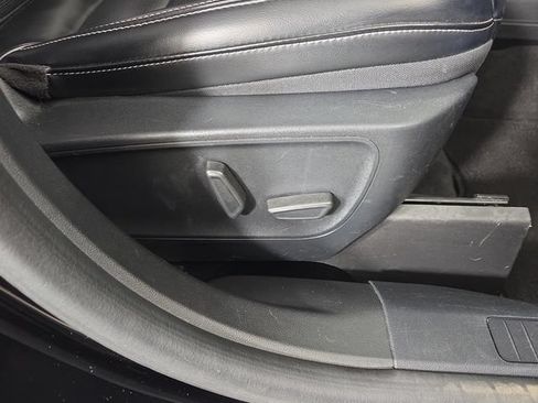 Used 2024 Ford Escape Platinum AWD/4WD image 29