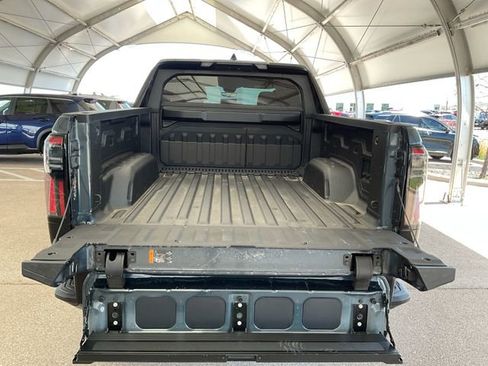 New 2025 GMC Sierra EV Denali image 11