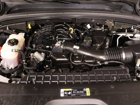 Used 2023 Jeep Grand Cherokee Altitude AWD/4WD image 19