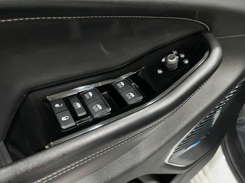 Used 2021 Jeep Grand Cherokee L Overland w/ Advanced Protech Group III image 17