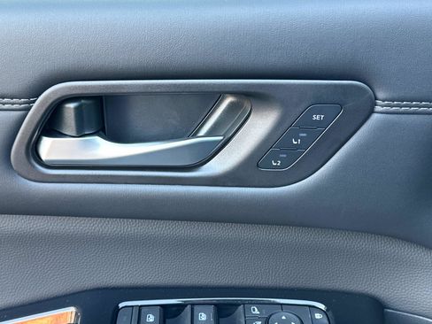 New 2026 Nissan Pathfinder Platinum image 21