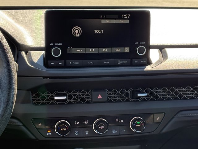 Used 2025 Honda Accord SE image 18