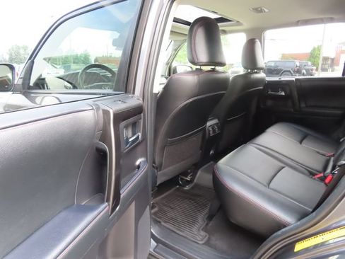 Used 2021 Toyota 4Runner Venture w/ Moonroof Package AWD/4WD image 22