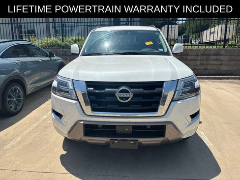 Used 2023 Nissan Armada SL w/ Captain's Chairs Package RWD image 2