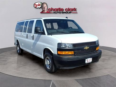 Used 2025 Chevrolet Express 3500 LS image 7