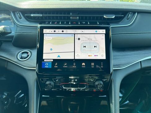 New 2025 Jeep Grand Cherokee L Limited w/ Black Appearance Package image 25