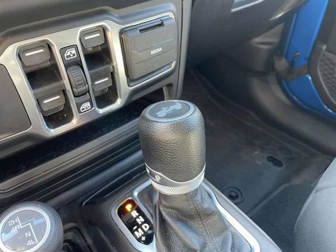 Used 2021 Jeep Wrangler Unlimited Sport AWD/4WD image 32