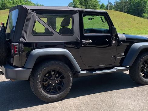Used 2016 Jeep Wrangler Sport w/ Quick Order Package 24S AWD/4WD image 5