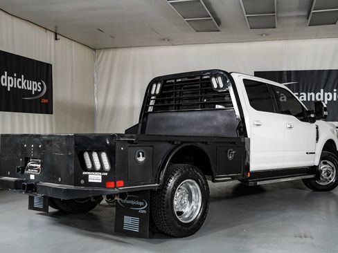 Used 2022 Ford F350 Lariat w/ Lariat Ultimate Package AWD/4WD image 8