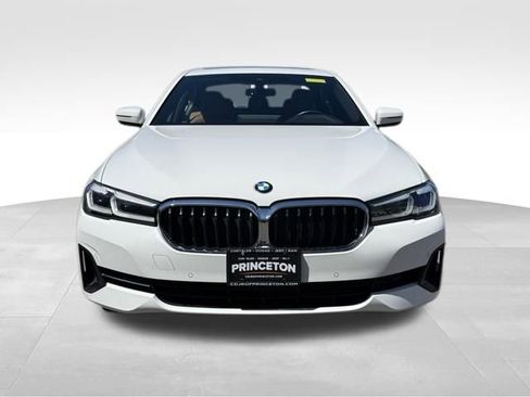 Used 2022 BMW 530i xDrive w/ Convenience Package image 2