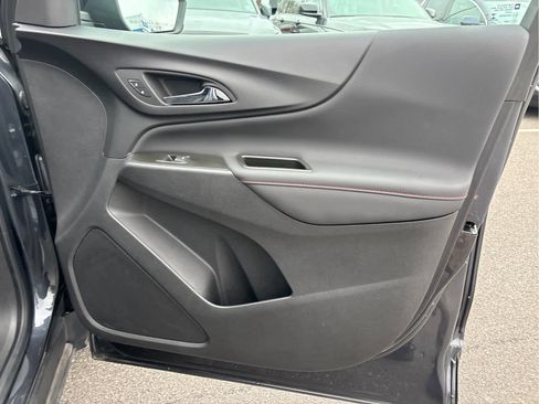 Certified 2022 Chevrolet Equinox RS w/ LPO, Floor Liner Package image 27