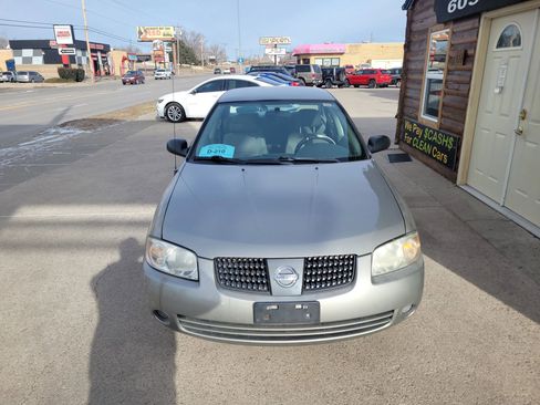 Used 2006 Nissan Sentra 1.8 w/ (F05) Convenience Pkg image 3
