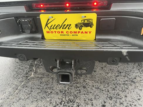 Used 2011 GMC Sierra 3500 Denali image 9