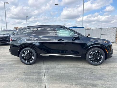 New 2026 Kia Sportage SX image 9