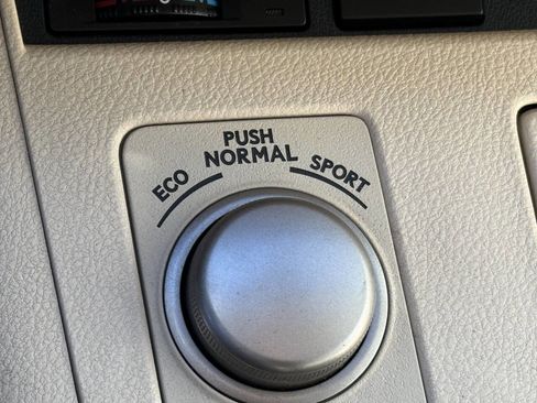 Used 2013 Lexus ES 350 w/ Luxury Pkg image 13