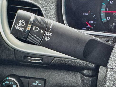 Used 2016 Chevrolet Traverse LT FWD image 12