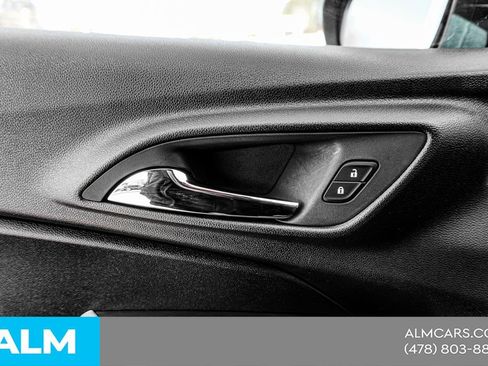Used 2025 Chevrolet Trax LS FWD image 49
