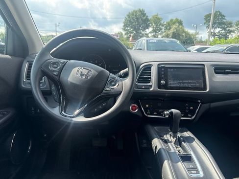 Used 2022 Honda HR-V EX image 19