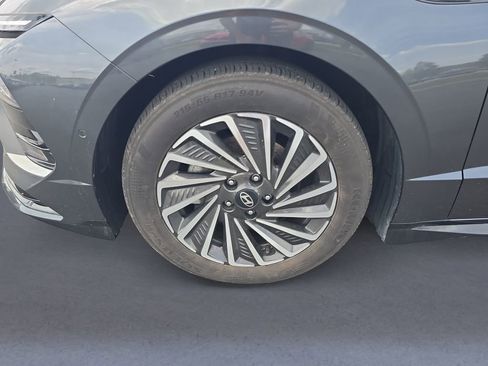 Used 2024 Hyundai Sonata Limited image 9