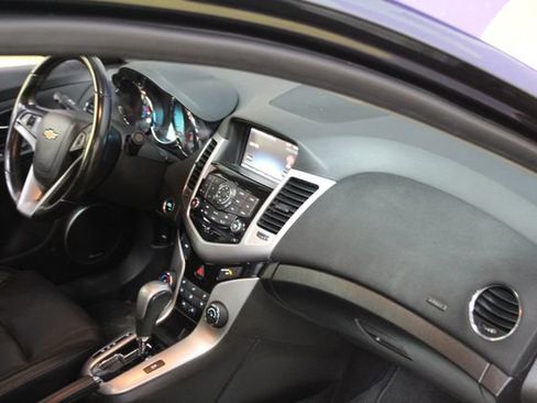 Used 2016 Chevrolet Cruze LT w/ RS Appearance Package FWD image 12