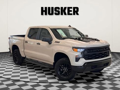 Used 2026 Chevrolet Silverado 1500 Custom Trail Boss w/ Dark Appearance Package AWD/4WD image 1