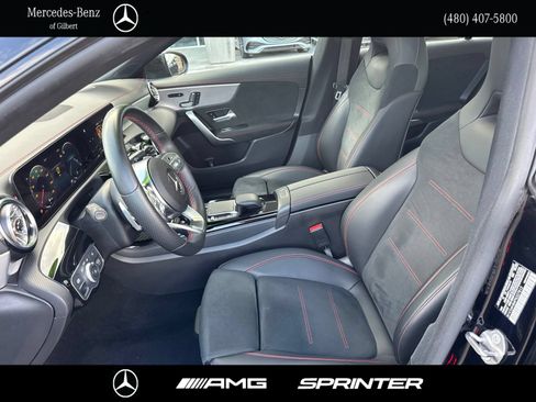 Used 2023 Mercedes-Benz CLA 250 4MATIC image 7