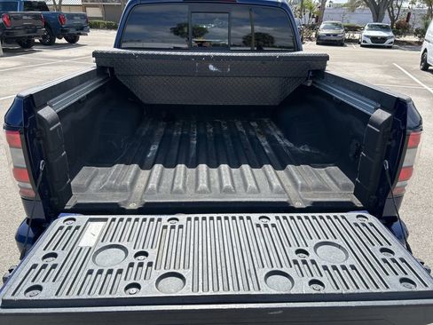 Certified 2022 Nissan Frontier SV image 50