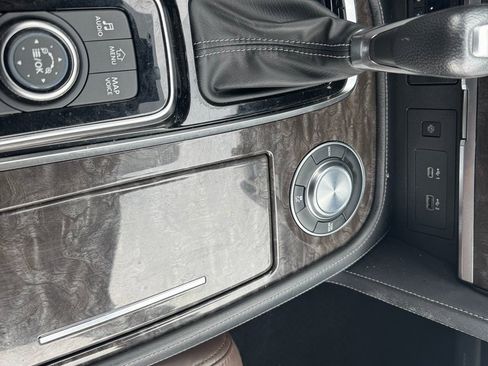 Used 2023 Nissan Armada Platinum w/ Captain's Chairs Package image 12