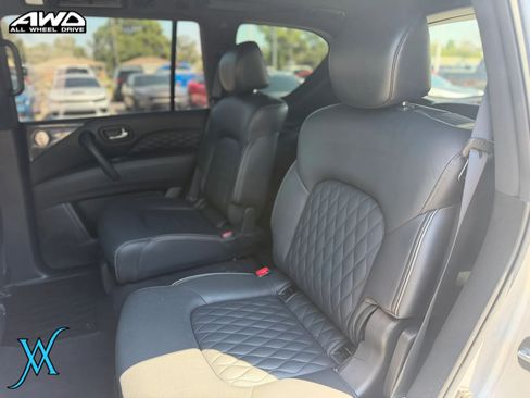 Used 2021 INFINITI QX80 Luxe AWD/4WD image 17