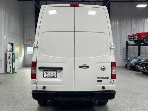 Used 2014 Nissan NV 3500 SV w/ Side & Curtain Airbag Package RWD image 5