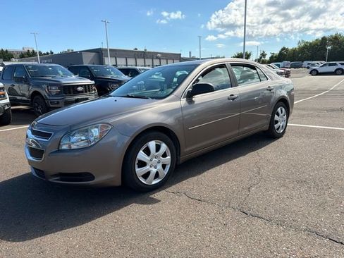 Used 2012 Chevrolet Malibu LS w/ LS Uplevel Package FWD image 3