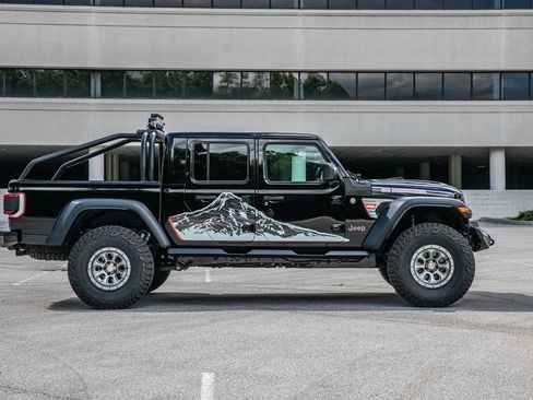 New 2026 Jeep Gladiator Rubicon w/ Steel Power Dome Hood Package AWD/4WD image 52