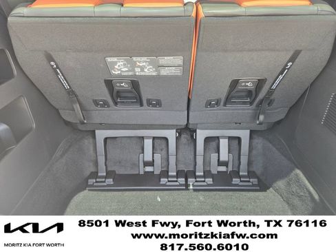 New 2026 Kia Carnival EX FWD image 25