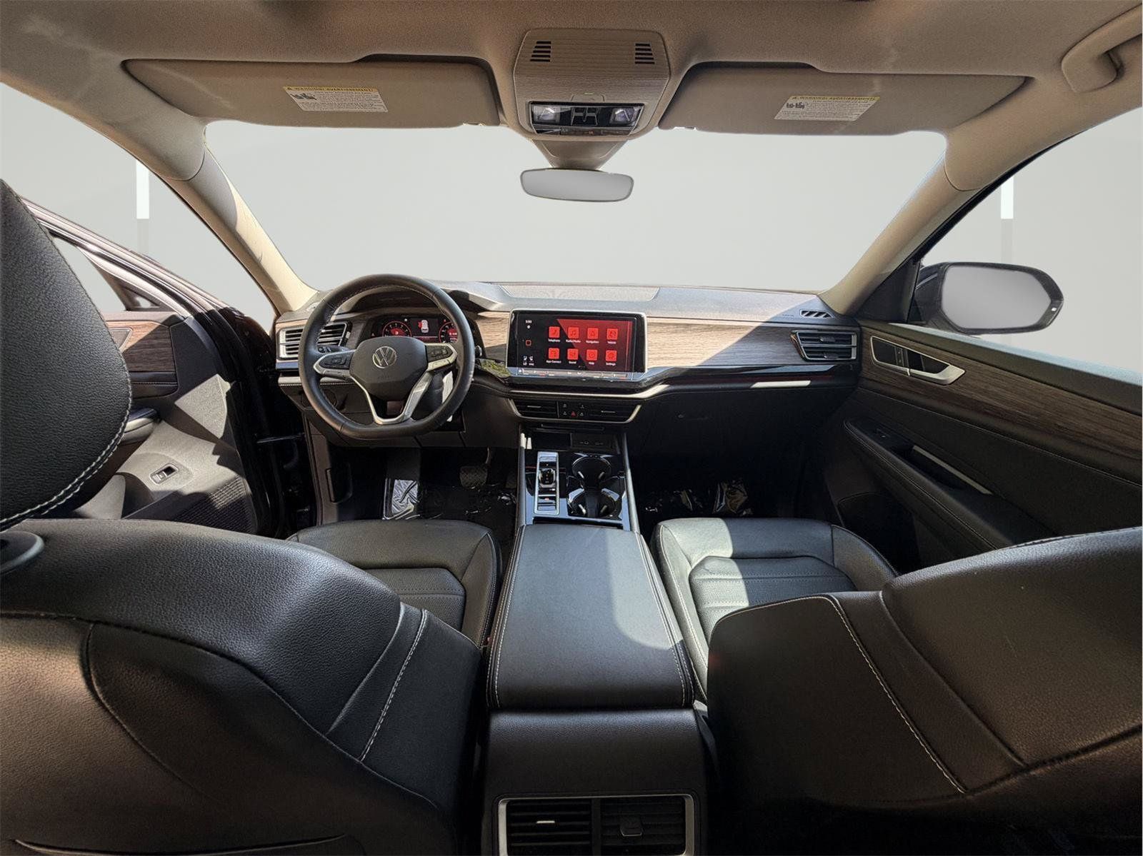 Used 2024 Volkswagen Atlas SEL AWD/4WD image 28