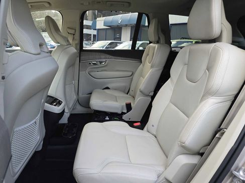 Used 2024 Volvo XC90 B6 Ultimate w/ Protection Package Premier image 17