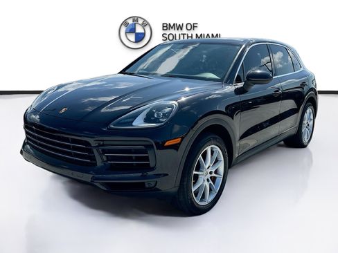 Used 2022 Porsche Cayenne AWD/4WD image 3
