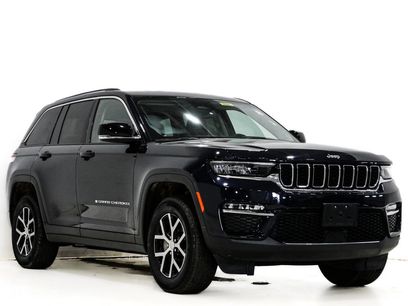 Used 2023 Jeep Grand Cherokee Limited w/ Trailer Tow Prep Group (B)